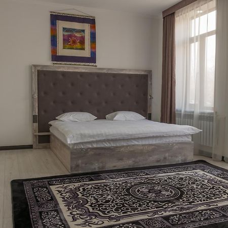 בישקק Home Guest Residence מראה חיצוני תמונה