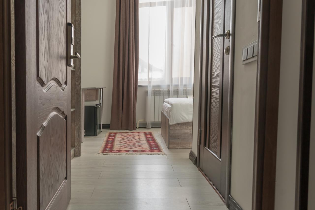בישקק Home Guest Residence מראה חיצוני תמונה
