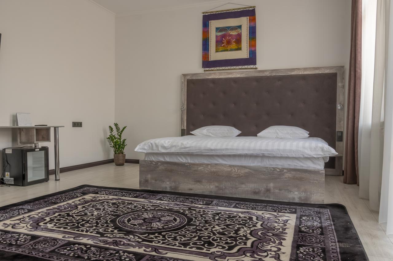 בישקק Home Guest Residence מראה חיצוני תמונה